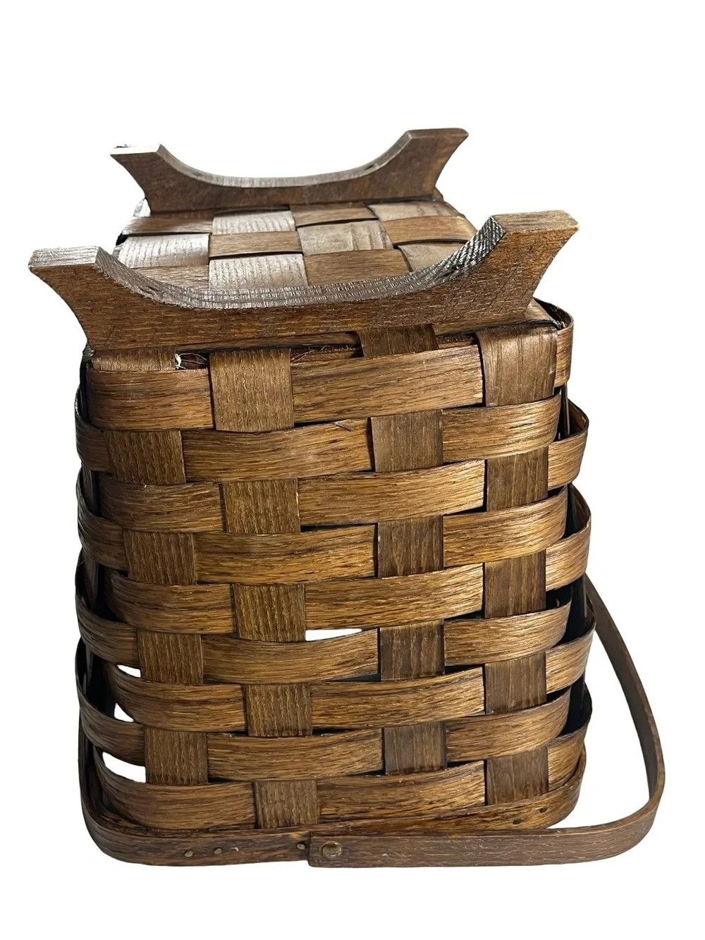 Basketville Putney Vermont Woven Wood Basket Brass Eagle Footed Magazine Carrier